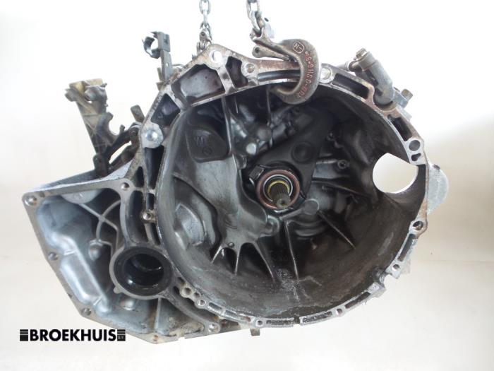 Gebrauchte Getriebe Nissan X-Trail (T30) 2.2 dCi 16V 4x4 Preis auf Anfrage angeboten von Autobedrijf Broekhuis B.V.