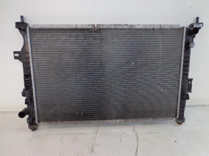 Usagé Radiateur LDV Maxus 2.5 Cdi Prix € 48,40 Prix TTC proposé par Autobedrijf Broekhuis B.V.