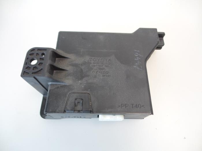 Used Cooling computer Toyota Yaris II (P9) 1.3 16V VVT-i Price € 25,00 Margin scheme offered by Autobedrijf Broekhuis B.V.