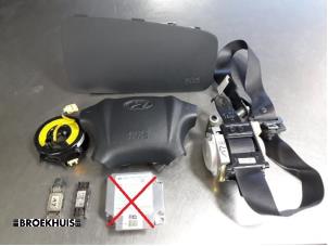 Usagé Kit + module airbag Hyundai Tucson (JM) 2.0 16V CVVT 4x2 Prix sur demande proposé par Autobedrijf Broekhuis B.V.