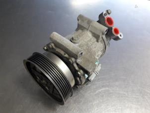 Used Air conditioning pump Renault Clio III (BR/CR) 1.4 16V Price € 25,00 Margin scheme offered by Autobedrijf Broekhuis B.V.