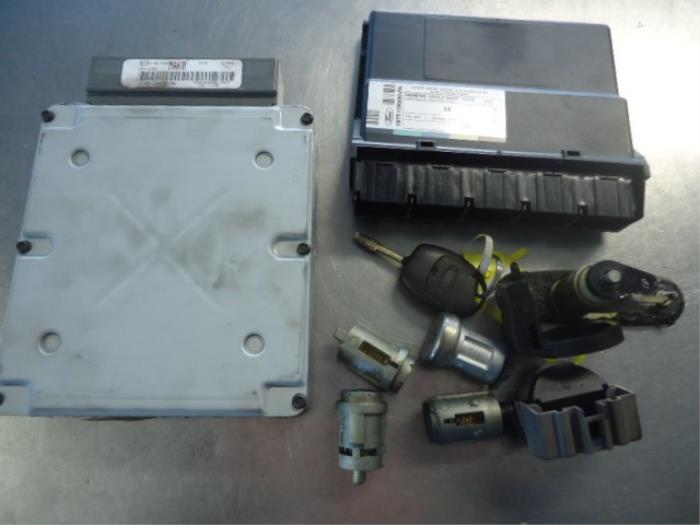 Used Injection computer Ford Focus 1 Wagon 1.8 Tddi Price € 50,00 Margin scheme offered by Autobedrijf Broekhuis B.V.