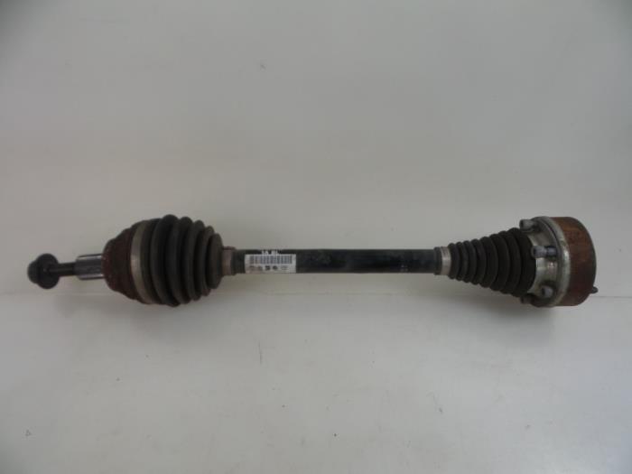 Usagé Cardan gauche (transmission) Audi A3 Sportback (8PA) 1.2 TFSI Prix € 50,00 Règlement à la marge proposé par Autobedrijf Broekhuis B.V.