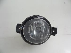 Used Fog light, front left Renault Clio III (BR/CR) 1.5 dCi FAP Price € 20,00 Margin scheme offered by Autobedrijf Broekhuis B.V.