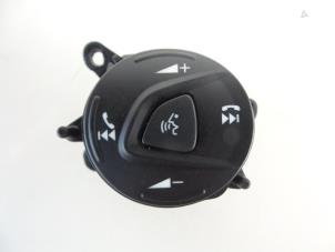 Used Steering wheel mounted radio control Ford Focus 3 Wagon 1.6 TDCi ECOnetic Price € 15,00 Margin scheme offered by Autobedrijf Broekhuis B.V.