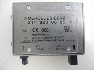 Usados Amplificador de antena Mercedes E (W211) 2.2 E-220 CDI 16V Precio € 25,00 Norma de margen ofrecido por Autobedrijf Broekhuis B.V.