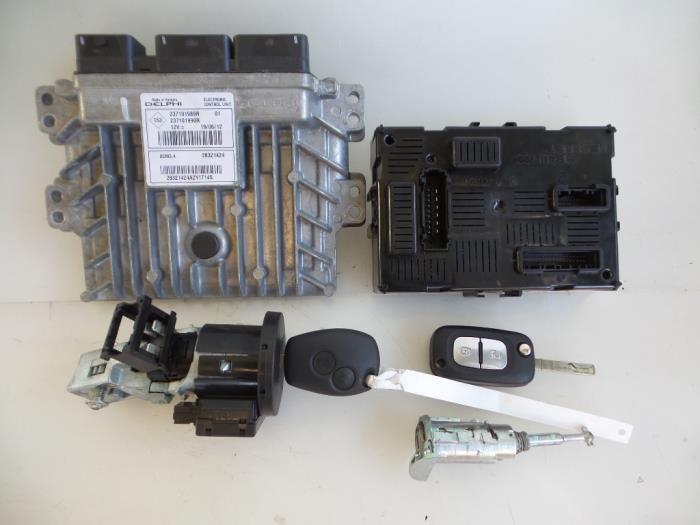 Used Injection computer Renault Clio III (BR/CR) 1.5 dCi FAP Price € 150,00 Margin scheme offered by Autobedrijf Broekhuis B.V.