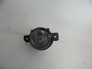 Used Fog light, front right Renault Clio III (BR/CR) 1.5 dCi FAP Price € 25,00 Margin scheme offered by Autobedrijf Broekhuis B.V.