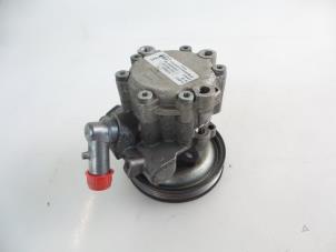 Used Power steering pump Fiat Doblo (223A/119) 1.3 JTD 16V Multijet Price € 35,00 Margin scheme offered by Autobedrijf Broekhuis B.V.