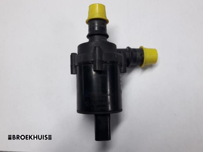 Begagnade Vattenpump Peugeot 508 (8D) 2.0 Hybrid4 16V Pris € 30,00 Marginaltabell erbjuds av Autobedrijf Broekhuis B.V.