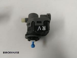 Begagnade Strålkastarmotor Nissan Qashqai (J10) 1.6 16V LPG Pris € 10,00 Marginaltabell erbjuds av Autobedrijf Broekhuis B.V.