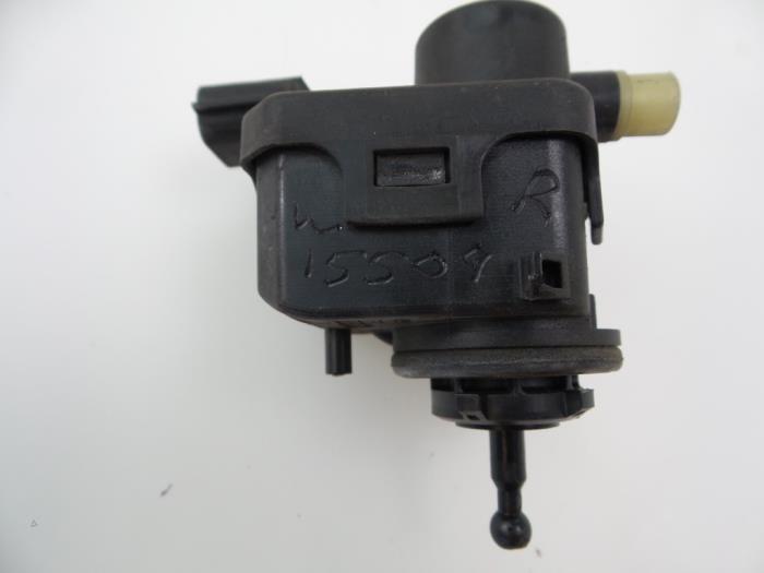 Gebrauchte Scheinwerfermotor Renault Scénic II (JM) 2.0 16V Preis € 15,00 Margenregelung angeboten von Autobedrijf Broekhuis B.V.