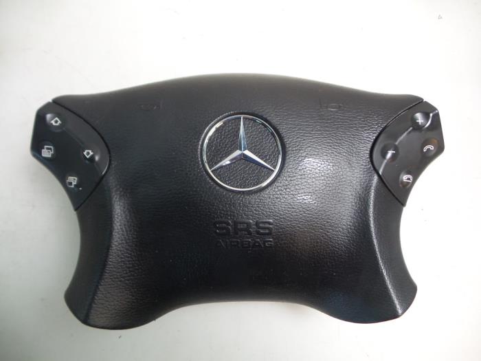 Left airbag (steering wheel) from a Mercedes-Benz C Combi (S203) 1.8 C-180K 16V 2005