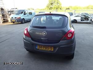 Używane Tylna klapa Opel Corsa D 1.2 16V Cena € 150,00 Procedura marży oferowane przez Autobedrijf Broekhuis B.V.