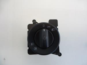 Used Light switch Mercedes Sprinter 3,5t (906.73) 316 CDI 16V Price € 30,25 Inclusive VAT offered by Autobedrijf Broekhuis B.V.