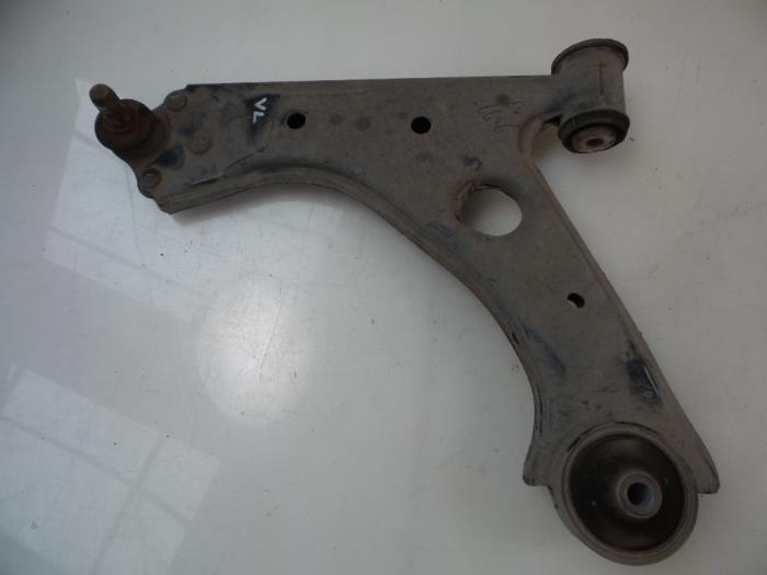 Front wishbone, left from a Opel Corsa D 1.4 16V Twinport 2013