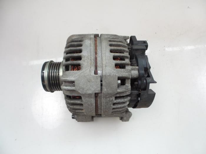 Begagnade Dynamo Opel Corsa D 1.4 16V Twinport Pris € 35,00 Marginaltabell erbjuds av Autobedrijf Broekhuis B.V.