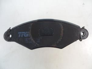 Used Front brake pad Renault Kangoo Express (FC) 1.5 dCi 68 Price € 24,20 Inclusive VAT offered by Autobedrijf Broekhuis B.V.