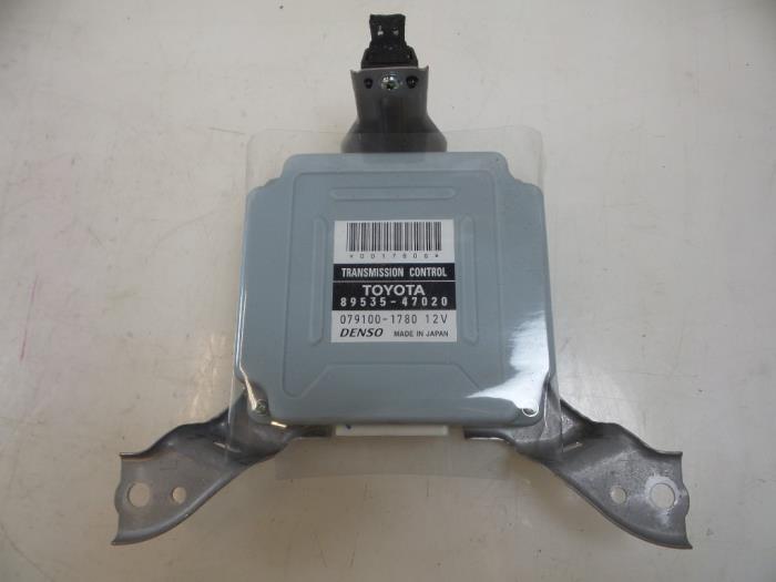 Used Automatic gearbox computer Toyota Prius (NHW20) 1.5 16V Price € 50,00 Margin scheme offered by Autobedrijf Broekhuis B.V.