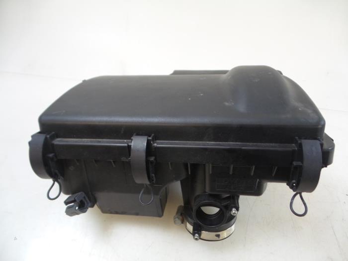 Begagnade Luftfilterhus Toyota Prius (NHW20) 1.5 16V Pris € 30,00 Marginaltabell erbjuds av Autobedrijf Broekhuis B.V.