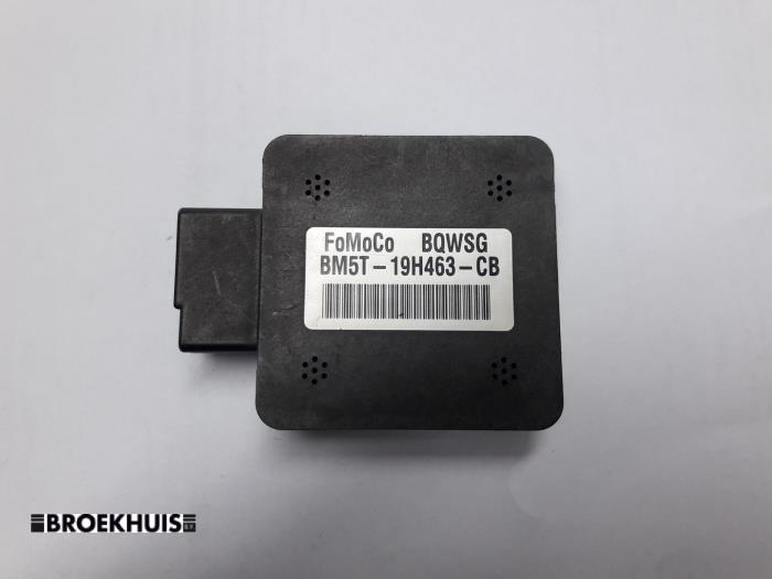 GPS antenna from a Ford Focus 3 Wagon 1.6 TDCi ECOnetic 2012