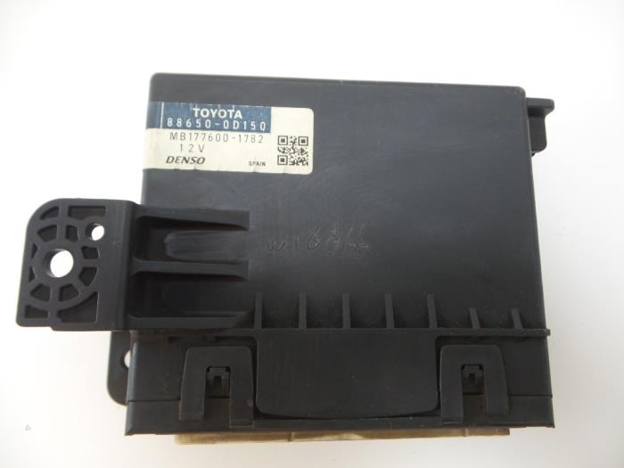 Used Cooling computer Toyota Yaris II (P9) 1.3 16V VVT-i Price € 30,00 Margin scheme offered by Autobedrijf Broekhuis B.V.