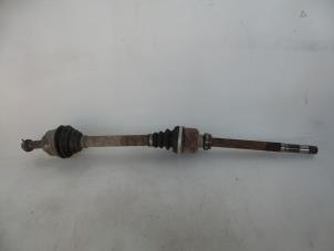 Used Front drive shaft, right Citroen C4 Picasso (UD/UE/UF) 1.6 HDi 16V 110 Price € 25,00 Margin scheme offered by Autobedrijf Broekhuis B.V.