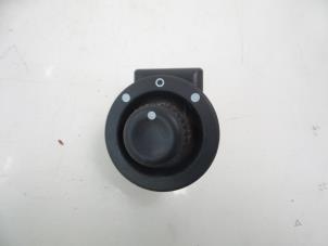 Used Mirror switch Mercedes Citan (415.6) 1.5 109 CDI Price € 18,15 Inclusive VAT offered by Autobedrijf Broekhuis B.V.