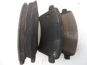 Used Front brake pad Mercedes Citan (415.6) 1.5 109 CDI Price € 24,20 Inclusive VAT offered by Autobedrijf Broekhuis B.V.