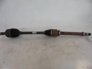 Used Front drive shaft, right Renault Scénic III (JZ) 1.6 Energy dCi 130 Price € 45,00 Margin scheme offered by Autobedrijf Broekhuis B.V.