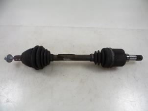 Used Front drive shaft, left Ford Focus 2 Wagon 1.6 TDCi 16V 90 Price € 25,00 Margin scheme offered by Autobedrijf Broekhuis B.V.