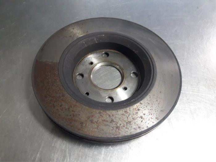 Front brake disc from a Peugeot 108 1.0 12V 2016