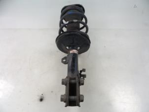 Used Front shock absorber rod, right Toyota Avensis (T25/B1B) 2.0 16V D-4D-F Price € 45,00 Margin scheme offered by Autobedrijf Broekhuis B.V.