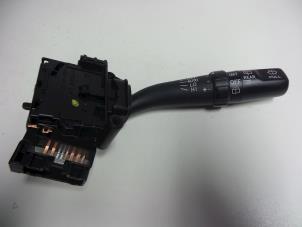Used Wiper switch Toyota Corolla Verso (R10/11) 2.2 D-4D 16V Price € 30,00 Margin scheme offered by Autobedrijf Broekhuis B.V.