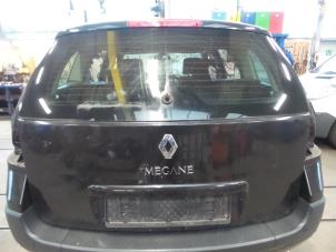 Używane Tylna klapa Renault Megane II Grandtour (KM) 1.5 dCi 80 Cena € 100,00 Procedura marży oferowane przez Autobedrijf Broekhuis B.V.
