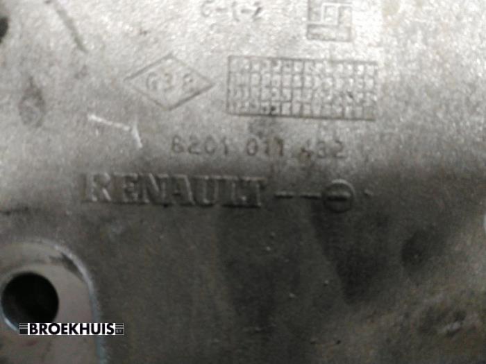 Engine mount from a Opel Vivaro 2.0 CDTI 2012