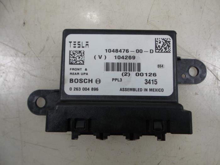Begagnade PDC-modul Tesla Model S 85D Performance Pris € 100,00 Marginaltabell erbjuds av Autobedrijf Broekhuis B.V.