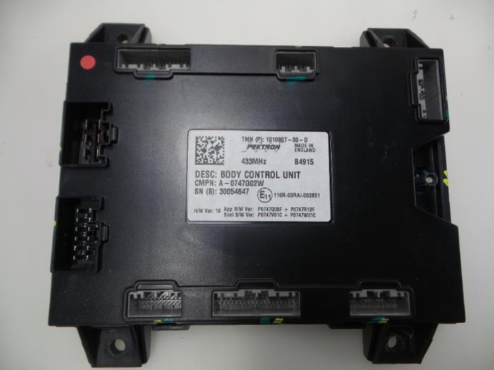 Body control computer Tesla Model S 85D Performance - 101090700D