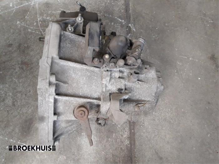 Gebrauchte Getriebe Alfa Romeo 156 (932) 1.9 JTD Preis auf Anfrage angeboten von Autobedrijf Broekhuis B.V.