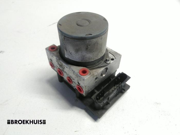 Begagnade ABS-pump Renault Scénic II (JM) 1.5 dCi 100 Pris € 25,00 Marginaltabell erbjuds av Autobedrijf Broekhuis B.V.