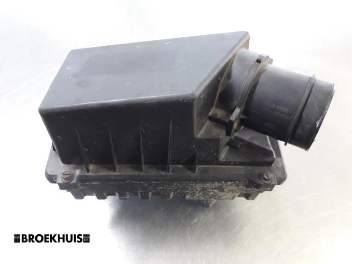 Begagnade Luftfilterhus Ford Focus 1 Wagon 1.8 TDdi Pris € 15,00 Marginaltabell erbjuds av Autobedrijf Broekhuis B.V.