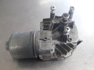 Used Front wiper motor Peugeot 407 SW (6E) 2.0 HDiF 16V Price € 30,00 Margin scheme offered by Autobedrijf Broekhuis B.V.