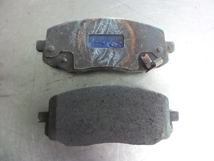 Front brake pad from a Kia Picanto (BA) 1.0 12V 2005