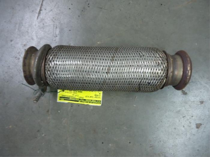 Used Exhaust front section Citroen C5 I Berline (DC) 2.0 HDi 110 Price € 20,00 Margin scheme offered by Autobedrijf Broekhuis B.V.