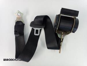 Used Rear seatbelt, right BMW 3 serie (E46/4) 320d 16V Price € 15,00 Margin scheme offered by Autobedrijf Broekhuis B.V.