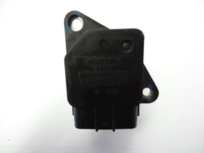 Gebrauchte Luftmassenmesser Suzuki Swift (ZA/ZC/ZD1/2/3/9) 1.5 VVT 16V Preis € 15,00 Margenregelung angeboten von Autobedrijf Broekhuis B.V.