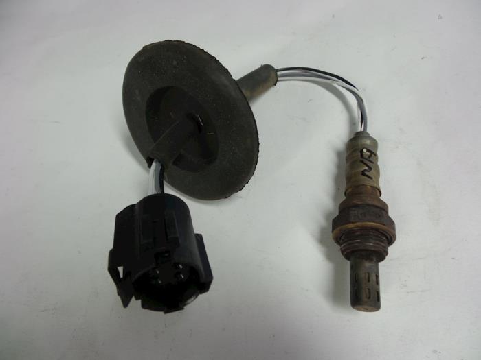 Usados Sonda Lambda Chrysler Voyager/Grand Voyager 2.4i 16V Precio € 10,00 Norma de margen ofrecido por Autobedrijf Broekhuis B.V.