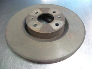 Used Front brake disc Fiat Doblo (223A/119) 1.4 Price € 20,00 Margin scheme offered by Autobedrijf Broekhuis B.V.