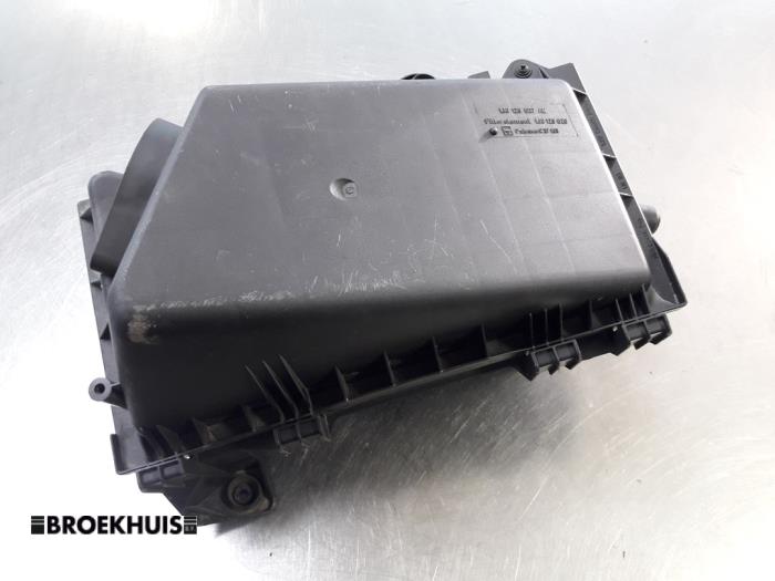 Begagnade Luftfilterhus Seat Toledo (1M2) 1.9 TDI 110 Pris € 15,00 Marginaltabell erbjuds av Autobedrijf Broekhuis B.V.