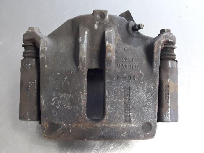 Gebrauchte Bremszange links vorne Renault Grand Scénic II (JM) 1.9 dCi 120 Preis € 15,00 Margenregelung angeboten von Autobedrijf Broekhuis B.V.